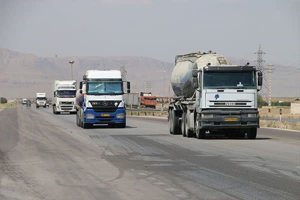 رشد ۲ درصدی جابجایی کالا و ۱۰ درصدی جابجایی مسافر توسط ناوگان حمل‌ونقل عمومی فارس در چهار ماه نخست ۱۴۰۴