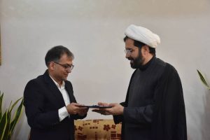 راه‌اندازی کارگروه‌های دائمی صنعت-دانشگاه در فارس: تحقق اقتصاد دانش‌بنیان با تبدیل علم به فناوری