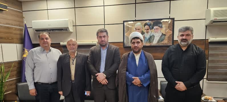 آزادی ۳۱ زندانی با ۶۰۰ میلیون تومان توسط  بیت العباس شیراز/ تکرار پویش آزادی زندانیان غیر عمد در اربعین با مشارکت عزاداران شیرازی