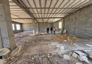 پیشرفت ۷۵ درصدی سالن فرهنگی–مذهبی مقبره شهید گمنام دراک؛ افتتاح به‌زودی