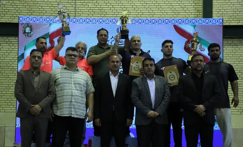 قهرمانی خراسان رضوی در رقابت‌های کشتی پهلوانی نوجوانان کشور به میزبانی شیراز
