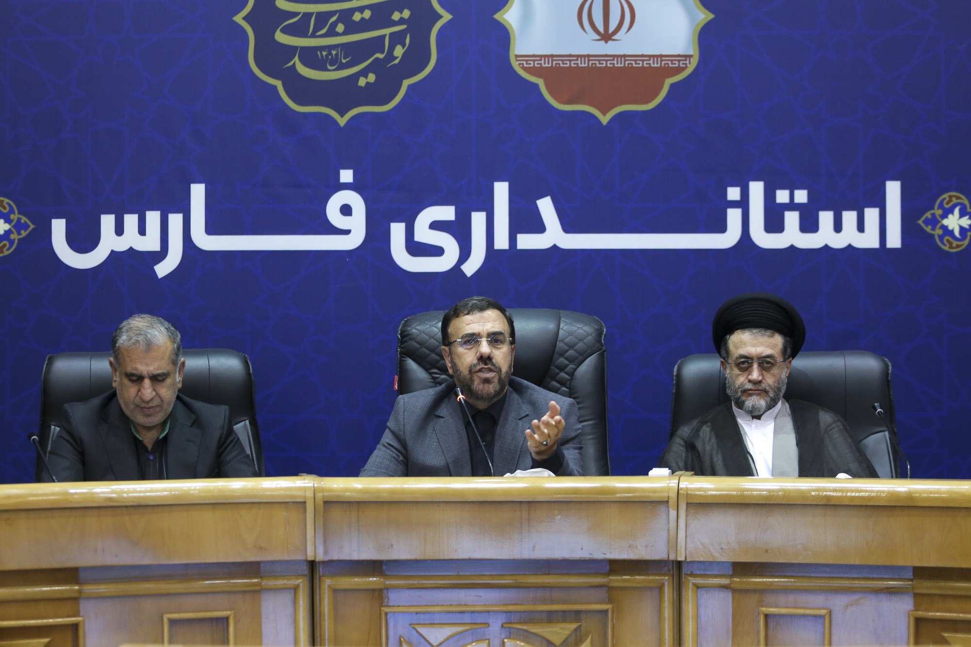 لزوم بازآرایی ساختارهای پدافند غیرعامل فارس در پی تهدیدات اخیر/ هشدار استاندار نسبت به آسیب‌پذیری سایبری