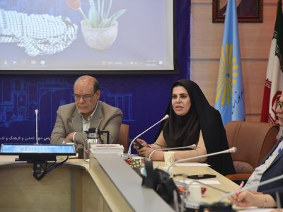 نشست هم‌اندیشی «از دفاع مقدس هشت‌ساله تا دفاع مقدس ۱۲روزه» در دانشگاه پیام‌نور استان فارس برگزار شد
