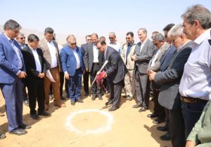 آغاز عملیات اجرایی ۷ نیروگاه خورشیدی در فسا با حضور استاندار فارس