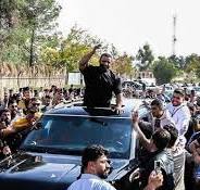 بازگشت باشکوه هادی چوپان به شیراز؛ نایب‌قهرمان مستر المپیا ۲۰۲۵ مورد استقبال مسئولان قرار گرفت