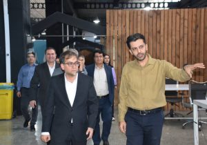 توسعه همکاری صنعت و دانش‌بنیان در فارس؛ استقرار دائم دفتر صمت در پارک علم و فناوری صدرا