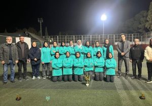 برگزاری رقابت های مینیفوتبال بانوان در باغ جنت شیراز