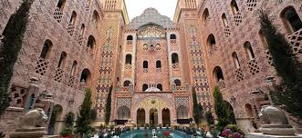 یوتاب؛ روایت اصالت شیرازی در قالب اقامتی مدرن و فرهنگی