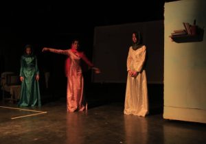 «دختران در سایه»؛ صدای نسلی است که دیگر به تاریکی تن نمی‌دهد