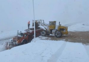 هشدار قرمز هواشناسی در فارس؛ استقرار ۸۳۰ راهدار در محورهای مواصلاتی استان