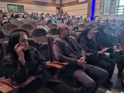 نخستین کارگاه آموزشی «قانون الزام به ثبت رسمی معاملات اموال غیرمنقول» ویژه دهیاران فارس برگزار شد