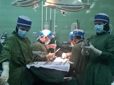 نخستین عمل پیوند کبد در بخارا با مشارکت تیم پیوند شیراز انجام شد