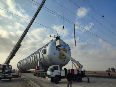 بزرگ‌ترین بار ترافیکی جاده‌های کشور با عملیات دقیق از شبکه انتقال برق فارس عبور کرد