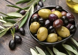 برداشت زیتون در بیضا به ۹ هزار تن رسید؛ تولید نسبت به سال گذشته دو برابر شد