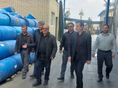 بازدید فرماندار شیراز از واحدهای تولیدی شهرک صنعتی بزرگ؛ تأکید بر تداوم تولید در شرایط حساس