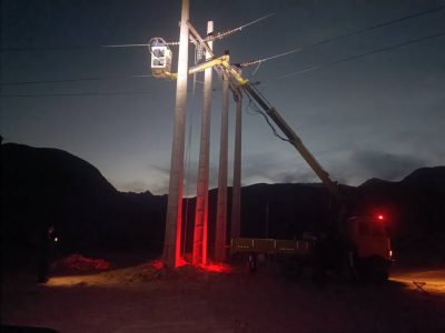 بازگشت برق پس از سقوط چهار پایه خط ۶۶ کیلوولت در فارس؛ عملیات جهادی برای احیای شبکه
