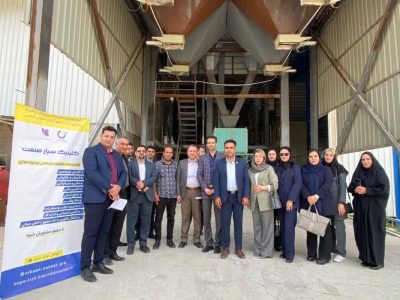 عارضهیابی واحدهای صنعتی فیروزآباد با برگزاری کلینیک صنعت / آمادهباش ۲۵۰ مشاور برای حمایت جهادی از تولید در فارس