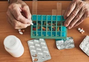 خطاهای دارویی در سالمندان بالاست؛ جعبه تقسیم دارو راهکاری ساده اما مؤثر