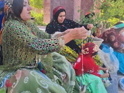 چرخش پره‌ها در سعدیه؛ نخ‌ریسی سنتی فارس در مسیر احیای اصالت