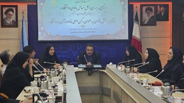 تأکید بر نقش راهبردی زنان در مدیریت دانشگاه پیام نور فارس