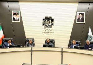 قرارگاه اقتصادی فارس با آرایش جنگی اداره می‌شود؛ ۱۶ مأموریت برای مهار تورم و رفع موانع اقتصاد استان