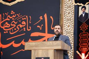 استاندار فارس: شجاعت و حکمت، ارکان اصلی شخصیت رهبر شهید است