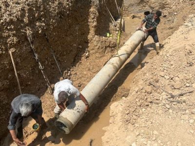 مهار بحران آب گراش در دمای ۵۰ درجه؛ تعمیر بدون قطعی خط اصلی انتقال آب