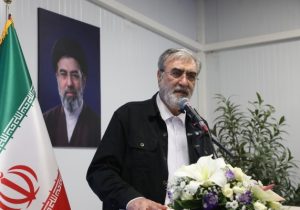 وحدت راهبردی اداری و نظامی کلید ناکامی دشمن است/ عقب‌نشینی ناوگان آمریکا به ۵۰۰ مایلی تنگه هرمز