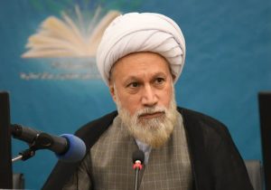 آیت‌الله دژکام: طبابت عبادتی آمیخته با حکمت است/ ضرورت تسریع در تکمیل «شهر بین‌المللی سلامت» شیراز