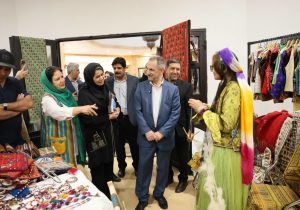 «مهر شیراز» می‌تواند الگویی برای پیوند گردشگری و صنایع‌دستی باشد