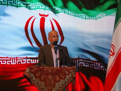 جنایت جنگی لامرد در کتاب‌های درسی ثبت شود